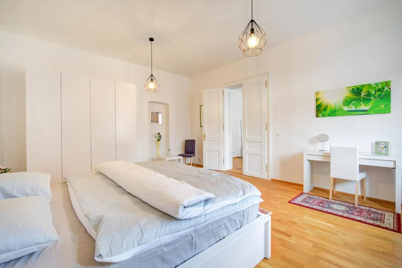Bishop Apartments Brno